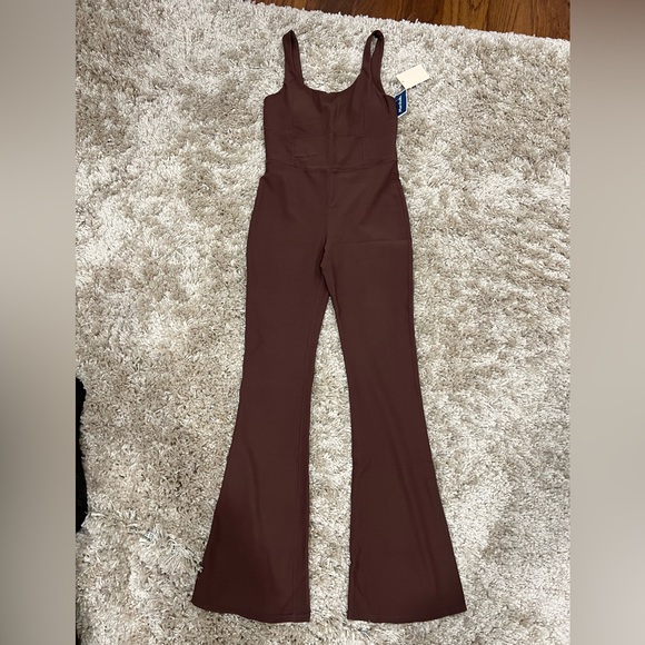 Wilo Active Onsie - Picture 1 of 3